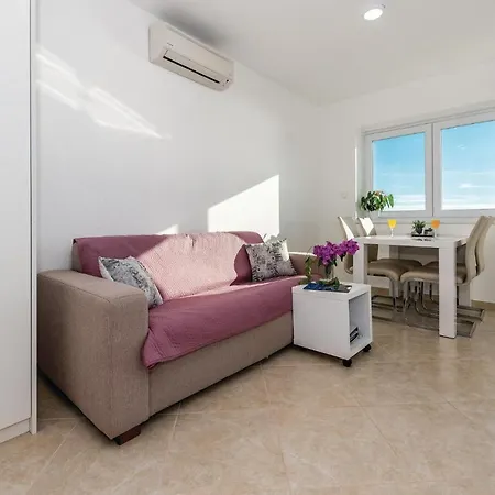 One-bedroom In *